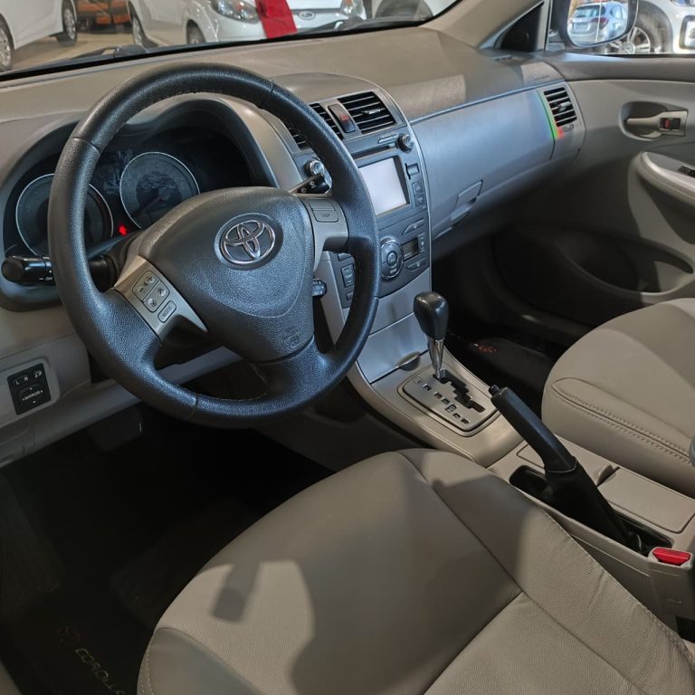 Toyota Corolla Xei Ano 2009 (2)