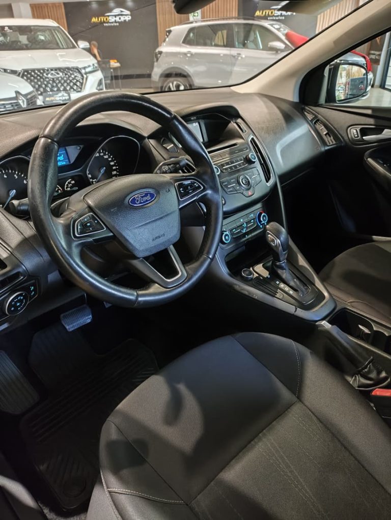 Ford Focus SE 2.0 Automático 2019 (3)
