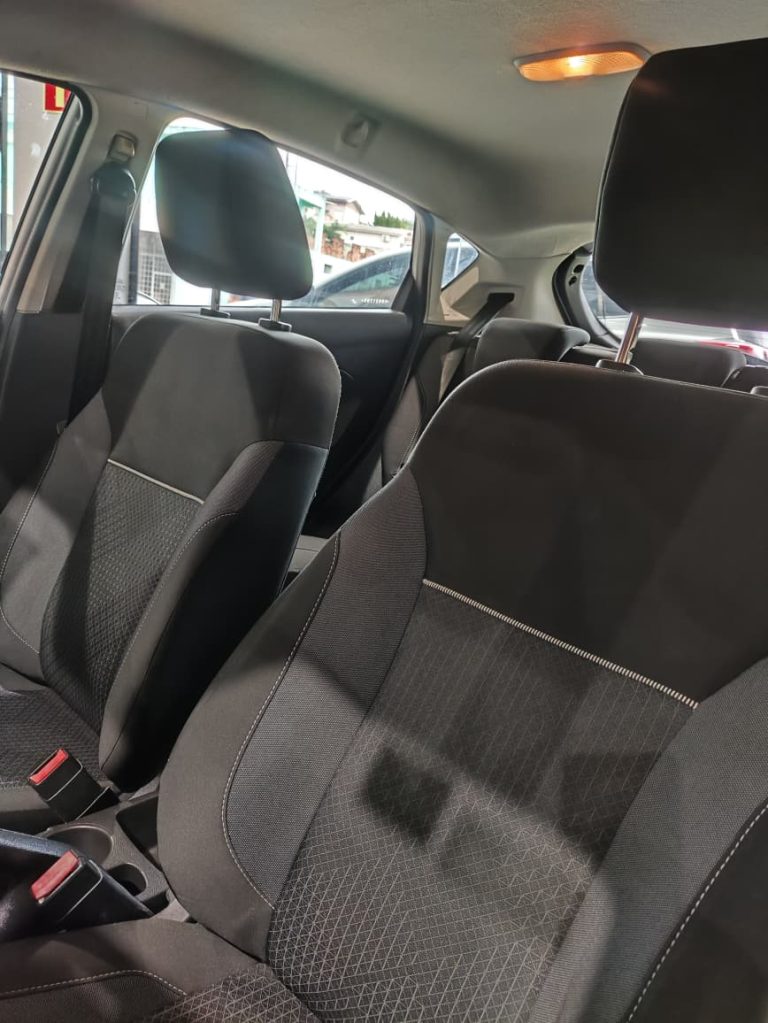 ford Fiesta 2019 (7)