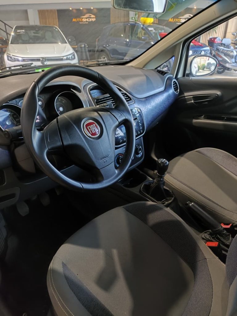 Fiat Punto Atractive (10)